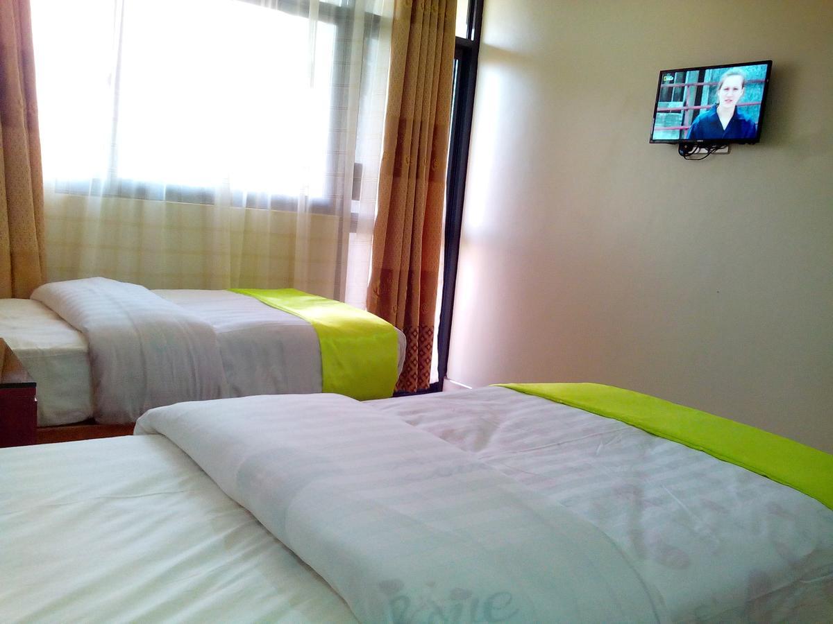 Hotel Ok Kampala Exteriör bild