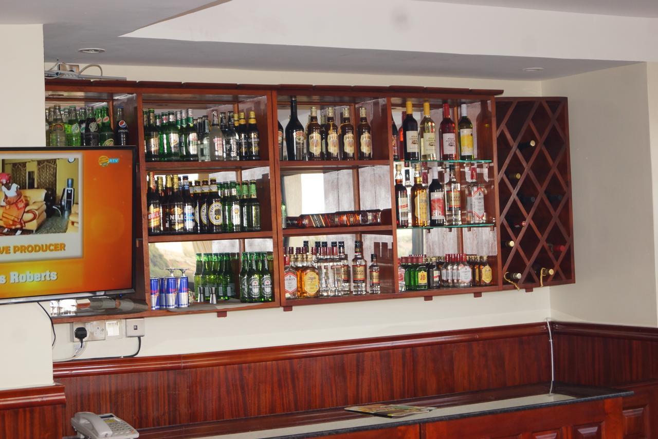 Hotel Ok Kampala Exteriör bild